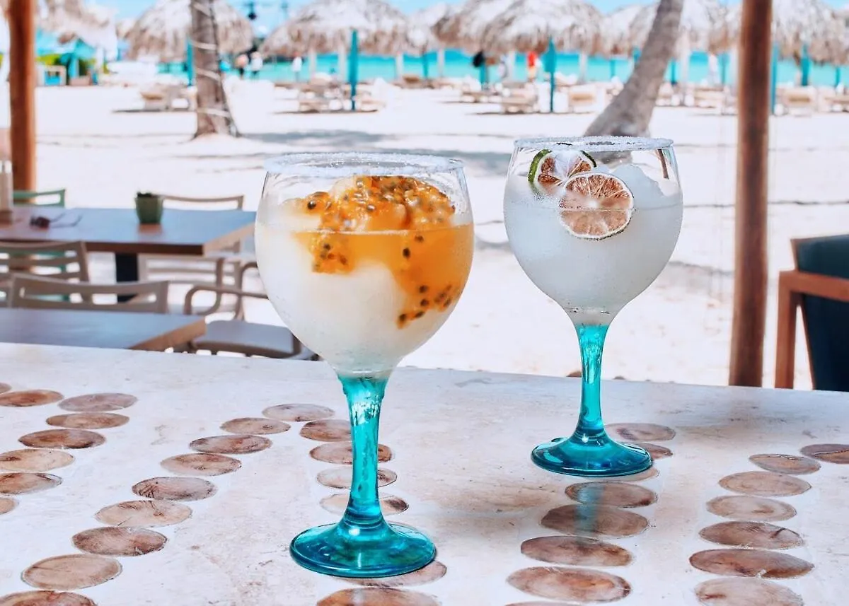 Rooftop, Pool View, Walk To Beach, Dining, Shops Punta Cana Apartman